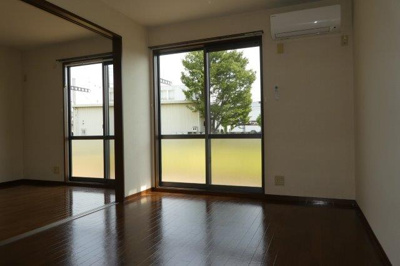 【居間・リビング】 | ノーブル田ノ上