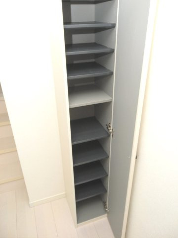 クレインハイツ大橋の収納