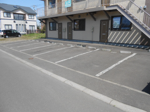 トラストドリームⅡの駐車場