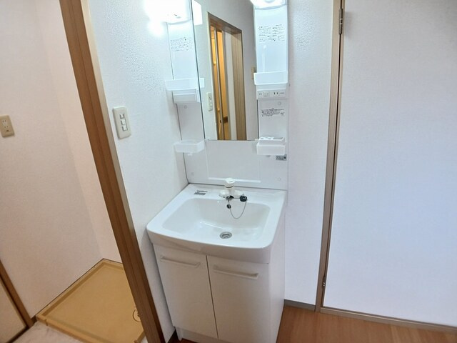サクラハイムＣの独立洗面台|洗面所