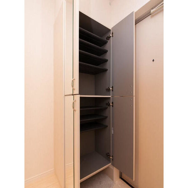 Ali di Luceの収納