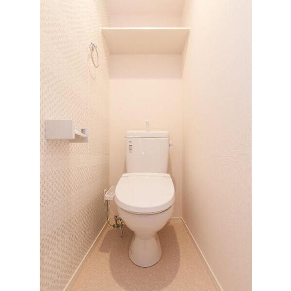 Ali di Luceのトイレ