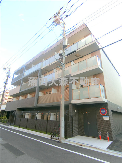 ガリシア下丸子リバーサイドの外観|2020年10月築　RC鉄筋コンクリート造地上5階建て総戸数74戸
東京都大田区下丸子2丁目　東急多摩川線武蔵新田駅徒歩9分、下丸子駅徒歩11分