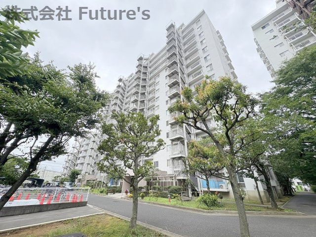 パークフィールドみさと五街区一号館の外観|エントランス内の写真です