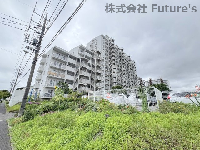 パークフィールドみさと五街区一号館の外観|新三郷駅徒歩18分の大型分譲マンション！ペット飼育可