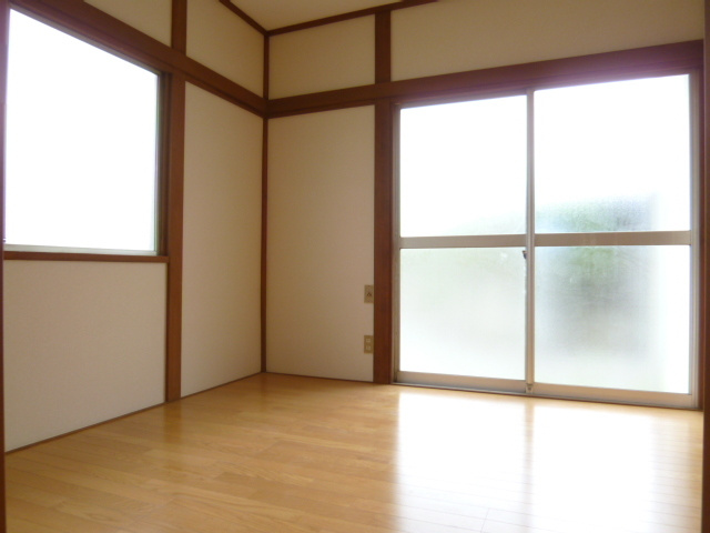 稲森荘の居間・リビング