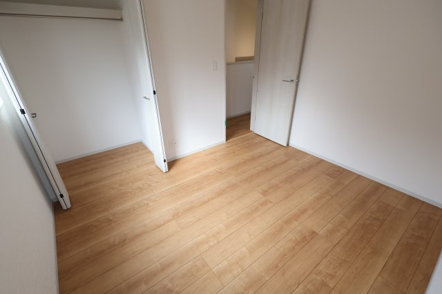 【洋室】 | 《仲介手数料無料》久喜市久喜東１丁目22-17(1号棟)新築一戸建ていろどりアイタウン | 撮影日 2025年11月6日 11:50 曇り