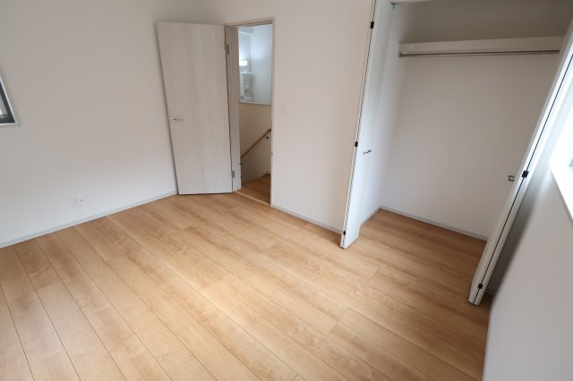 【洋室】 | 《仲介手数料無料》久喜市久喜東１丁目22-17(1号棟)新築一戸建ていろどりアイタウン | 撮影日 2025年11月6日 11:50 曇り