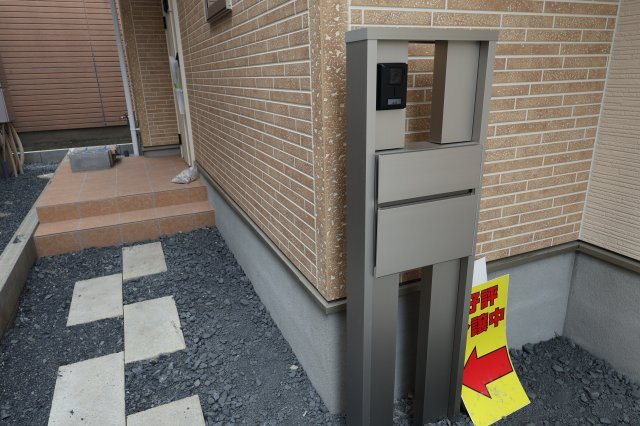 《仲介手数料無料》久喜市久喜東１丁目22-17新築一戸建ていろどりアイタウンのセキュリティ|撮影日 2025年11月6日 11:50 曇り