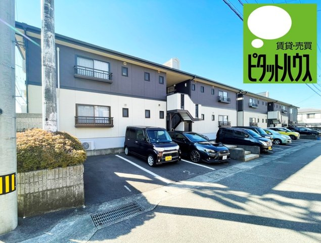 ファミールアルファ　A棟の外観