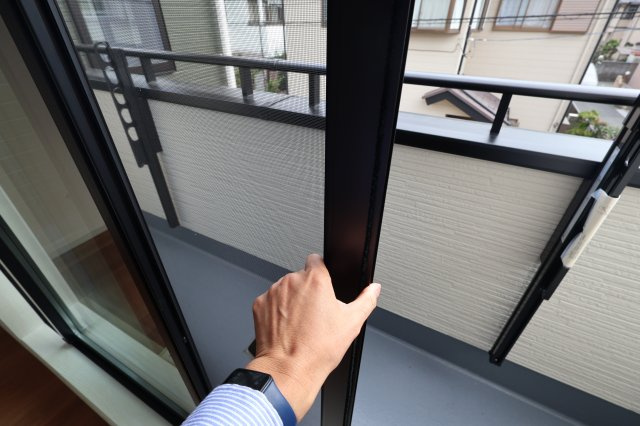 《仲介手数料無料》久喜市久喜東１丁目22-17新築一戸建ていろどりアイタウンのバルコニー|撮影日 2025年11月6日 11:50 曇り