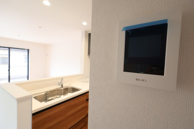 《仲介手数料無料》久喜市久喜東１丁目22-17新築一戸建ていろどりアイタウンのセキュリティ|撮影日 2025年11月6日 11:50 曇り