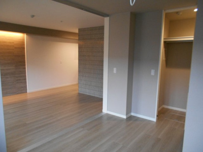 【洋室】 | ヘルトシュタイン堺東