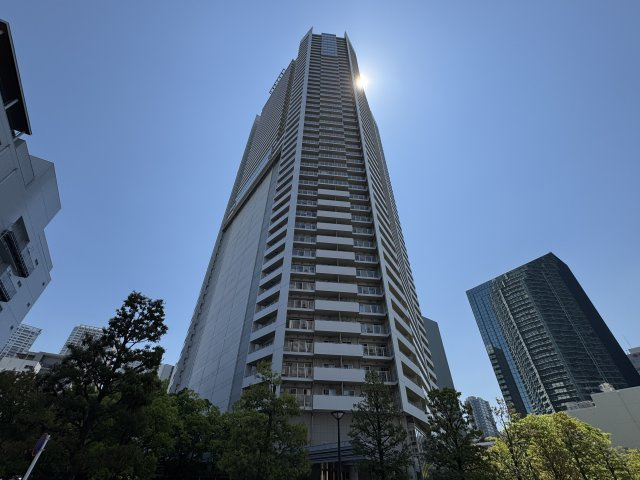 キャピタルマークタワーの外観