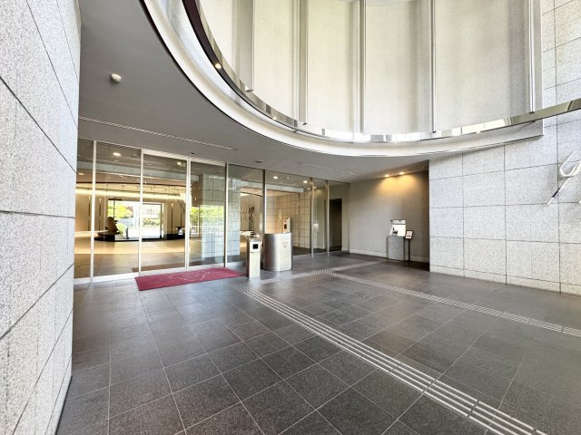 キャピタルマークタワーのエントランス