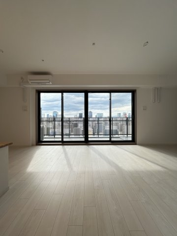 スプランディッド本町東DUEの居間・リビング