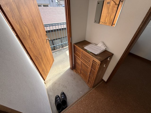 レガハイツの玄関