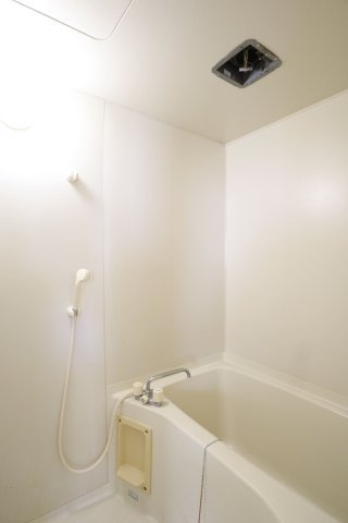 カトレヤマンションの浴室