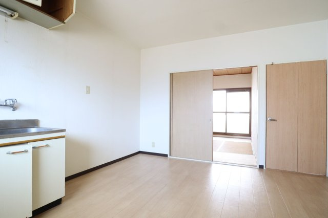 カトレヤマンションの居間・リビング