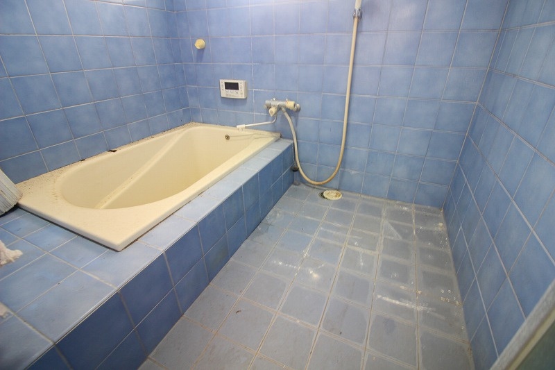 境港市渡町中古戸建の浴室|浴室約1坪となっております。