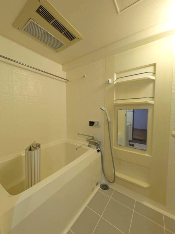 須磨パークヒルズA棟の浴室