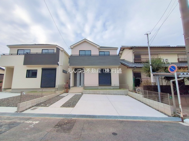 ハートフルタウン緑町緑ヶ丘4期の前面道路含む現地写真