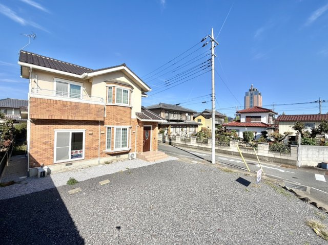 【中古戸建】前橋市石倉町4丁目の前面道路含む現地写真|内覧の際は「027-386-8693」もしくはスーモからご気軽にお問い合わせください♪