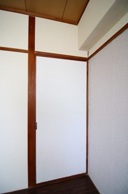 【洋室】 | 井上コーポ | 使い勝手のいい洋室です