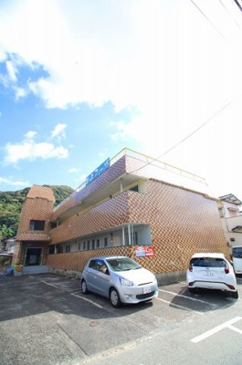 【外観】 | 井上コーポ | お得に住まいをお探しするなら不動産すまラボにお任せ下さい♪
〇現地待合わせOK　〇LINE対応可　〇他社物件持ち込みＯＫ
〇遠隔契約OK　〇お値引き喜んで♪
皆様のお問合せをお待ちしています♪