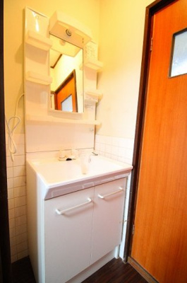 【洗面所】 | 井上コーポ | 広い洗面スペース