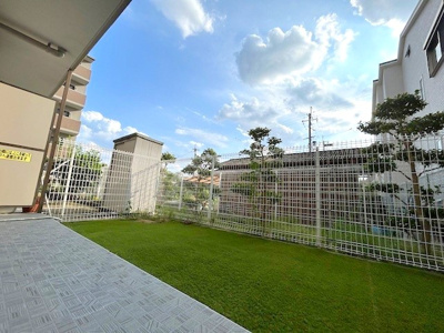 【庭】 | グランコート東香里ケ丘 | 夏休みはプールも可能ですね！