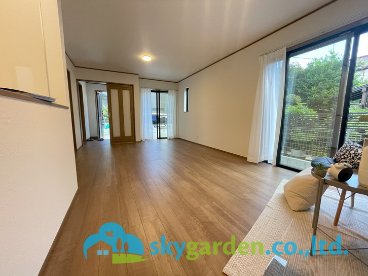 茅ヶ崎市柳島　新築戸建　全1棟1号棟の居間・リビング