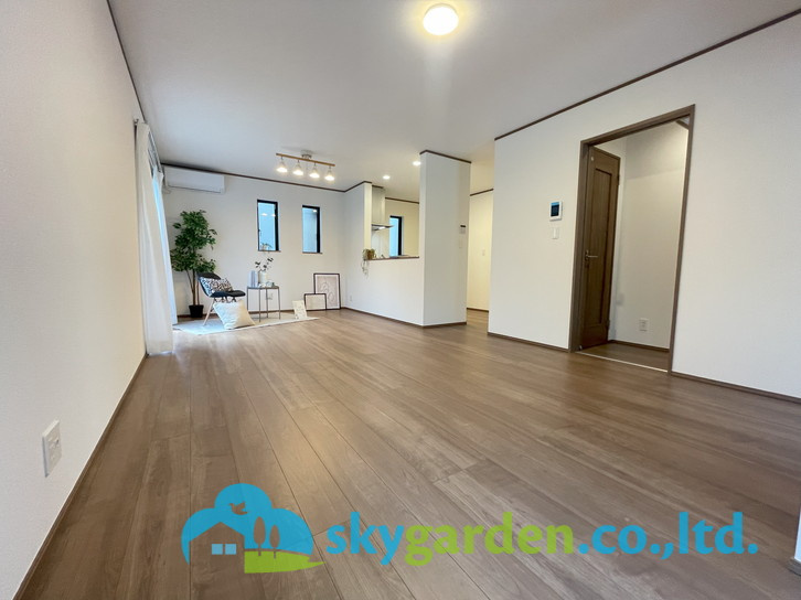 茅ヶ崎市柳島　新築戸建　全1棟1号棟の居間・リビング