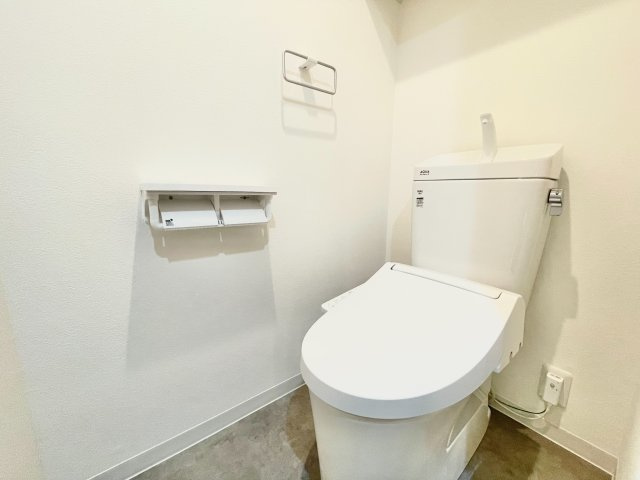 岩倉花園町パークホームズのトイレ|新調済み！もちろん温水洗浄便座です！