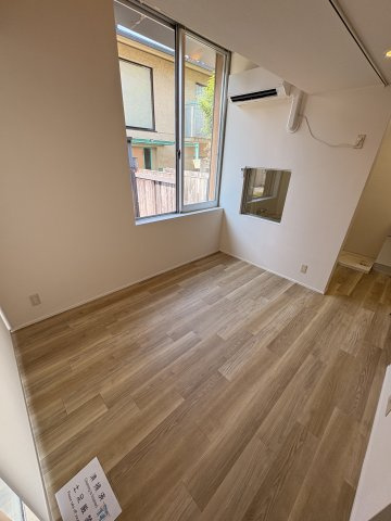 Y's House禅昌寺10の居間・リビング