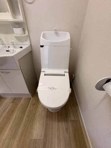 Y's House禅昌寺10のトイレ