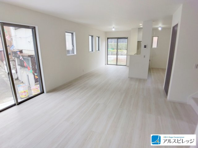 新築／富士見市上沢2期の居間・リビング|日差しがうれしいリビング