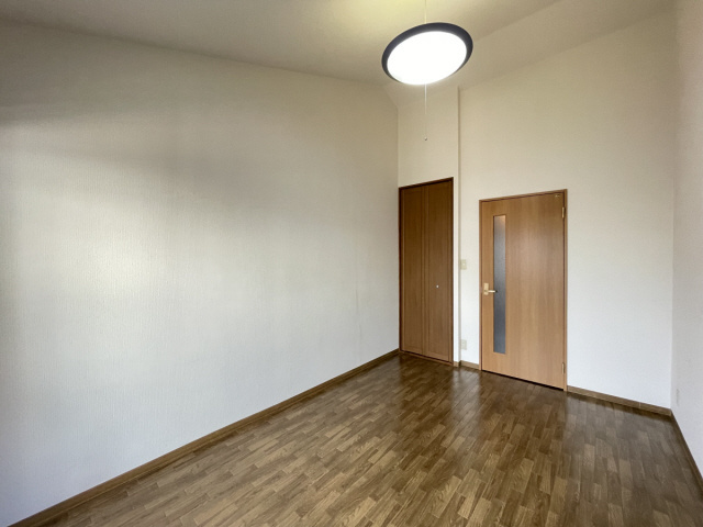 パインリッチの居間・リビング