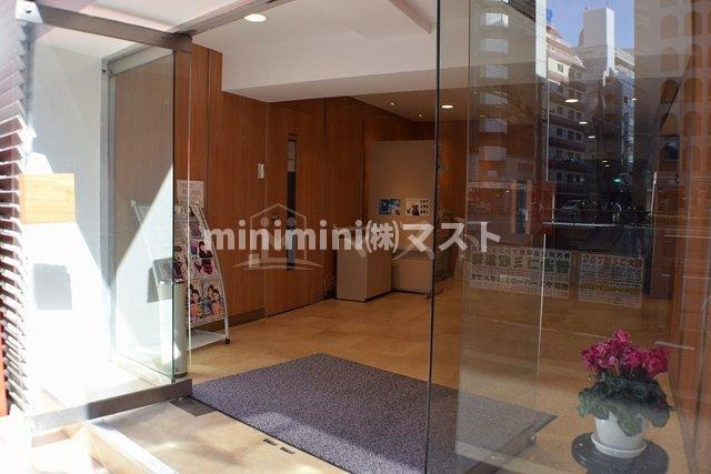 奥内阿波座駅前マンションのエントランス