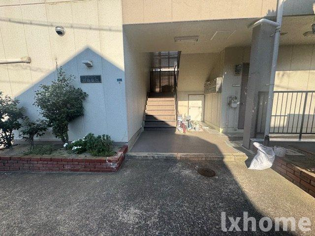 シャトーかわもとのエントランス|清潔なエントランスです