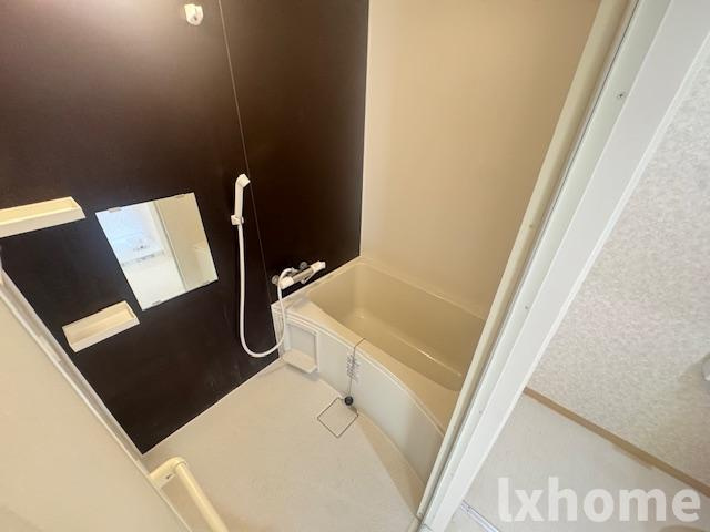 シャトーかわもとの浴室|落ち着いた空間のお風呂です