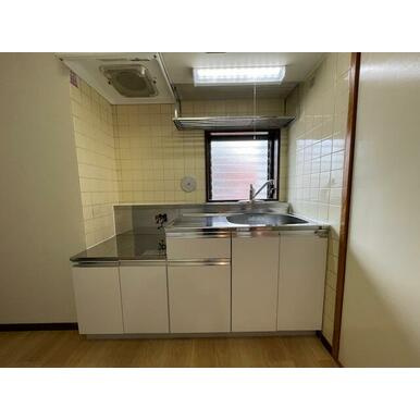 サンライズマンションのキッチン