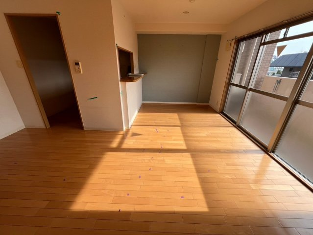 豊中市熊野町３丁目の賃貸マンションの内装