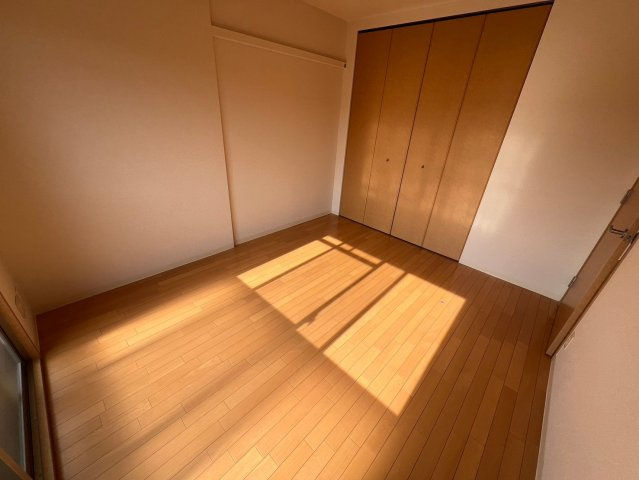 豊中市熊野町３丁目の賃貸マンションの寝室