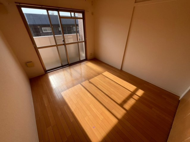 豊中市熊野町３丁目の賃貸マンションの寝室