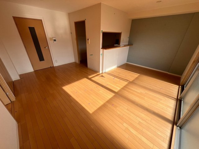 豊中市熊野町３丁目の賃貸マンションの居間・リビング