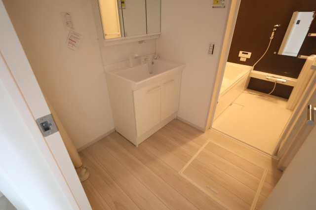 《仲介手数料無料》朝霞市三原５丁目18-8(全1戸)新築一戸建てLIGAREのランドリースペース|撮影日2025年10月12日 13:50 晴れ