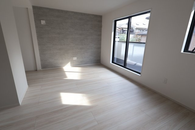 《仲介手数料無料》朝霞市三原５丁目18-8(全1戸)新築一戸建てLIGAREの居間・リビング|撮影日2025年10月12日 13:50 晴れ