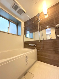 スプランディッド江坂Ⅲの浴室|日々の疲れを癒すお風呂付です