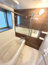 スプランディッド江坂Ⅲの浴室|日々の暮らしに欠かせないお風呂です